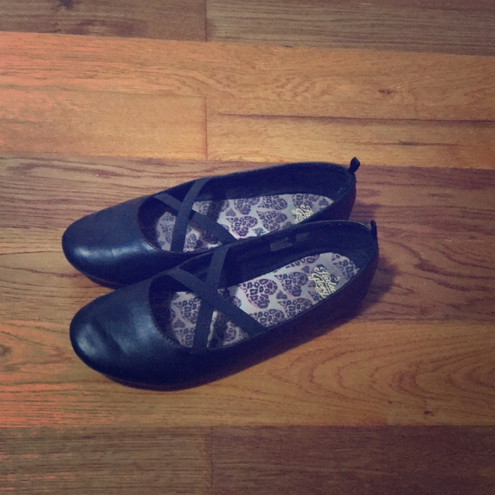 Black flats